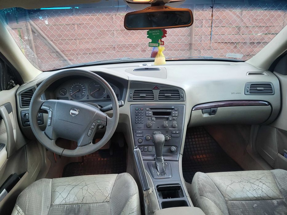 Sprzedam volvo v70 kombi 2.4 d5 163 km 2003r