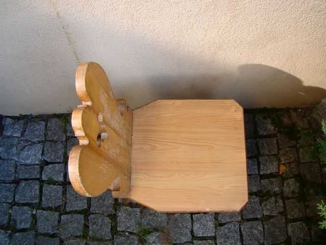 solidne retro krzesło z drewna jesionowego