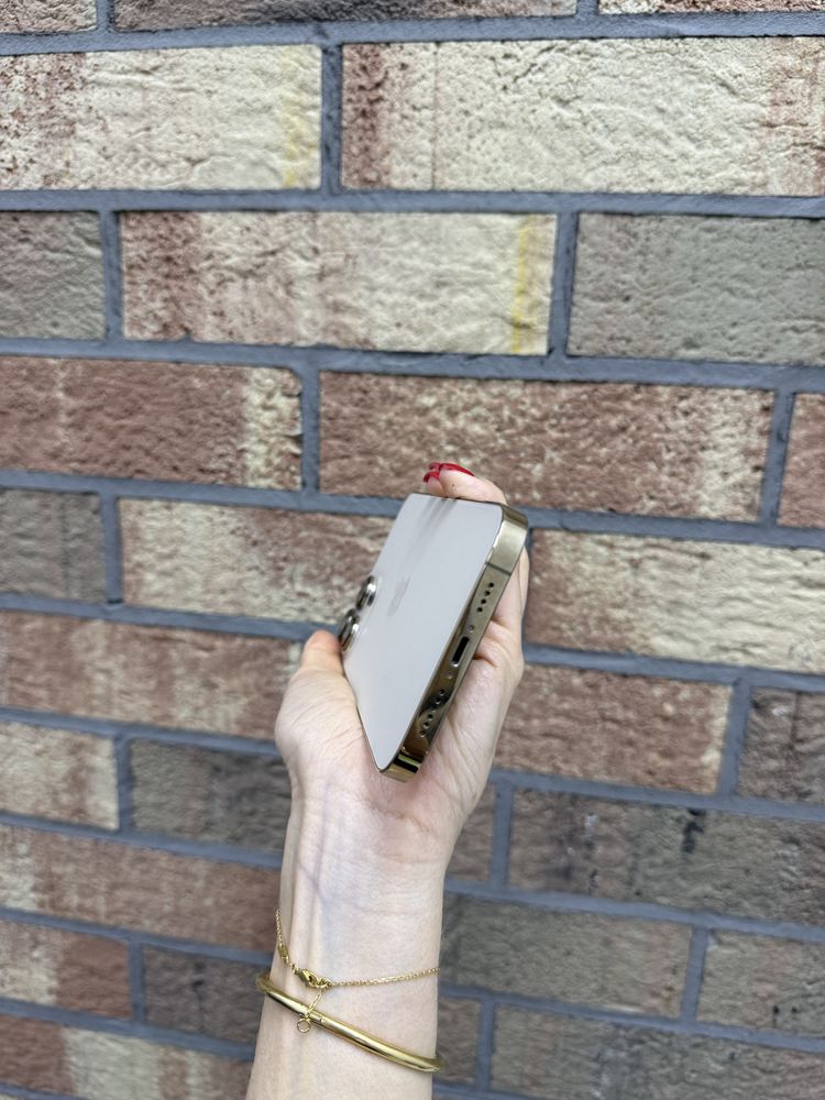 Used iPhone 13 pro max 128 gold r sim
