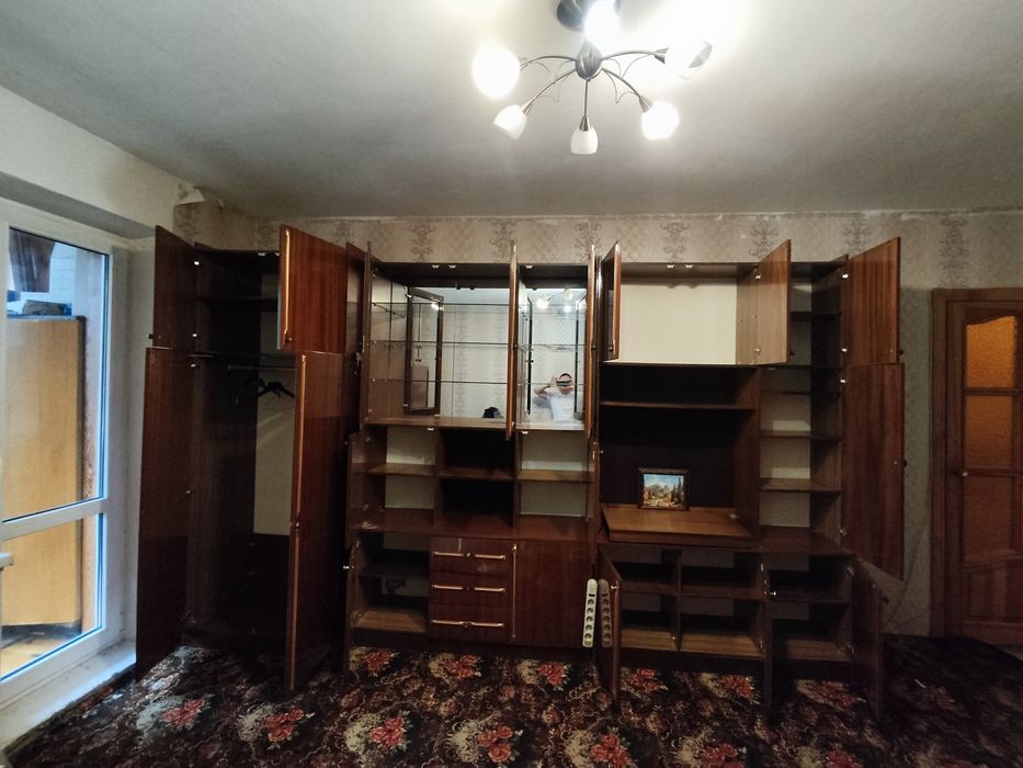 Стенка мебель. Коцюбинское