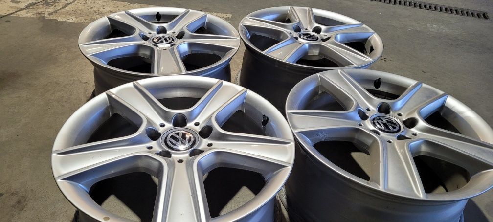 Felgi aluminiowe VW Audi 17  5x112 polecam