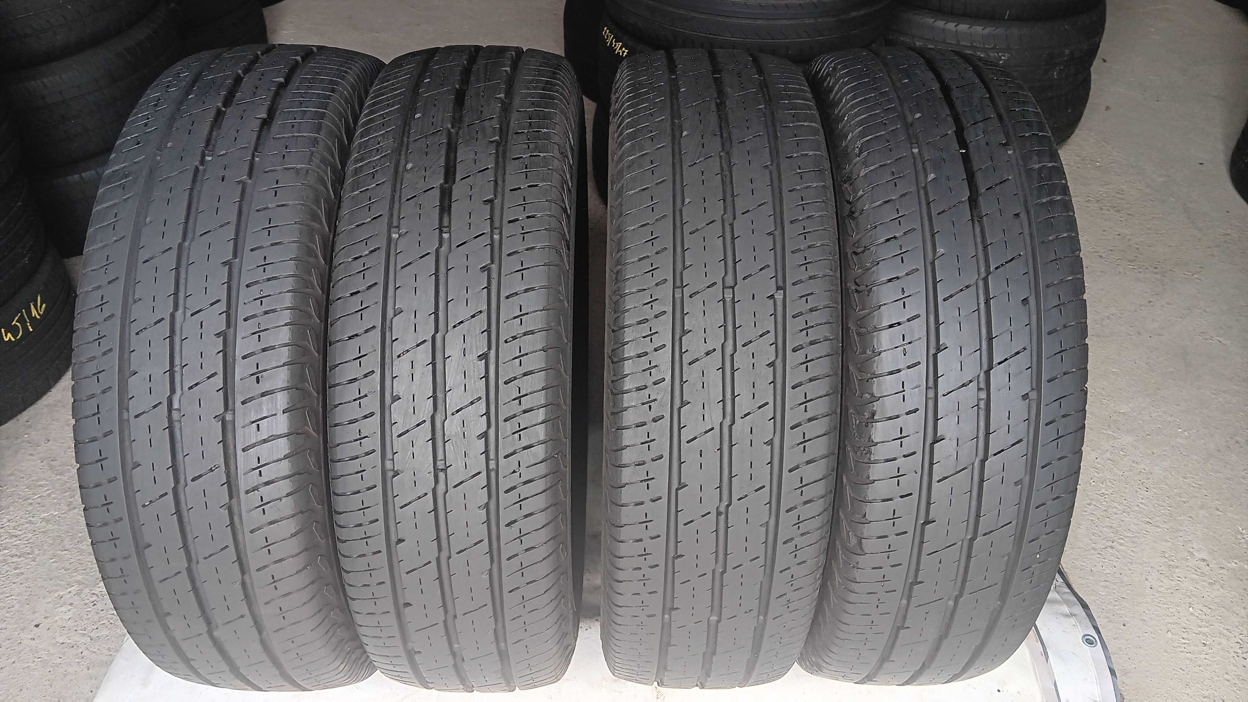 215/75/16 C Continental vanco 2