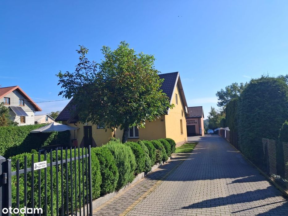 Dom z zapleczem dla działalności, fotowoltaika, dostęp do rzeki