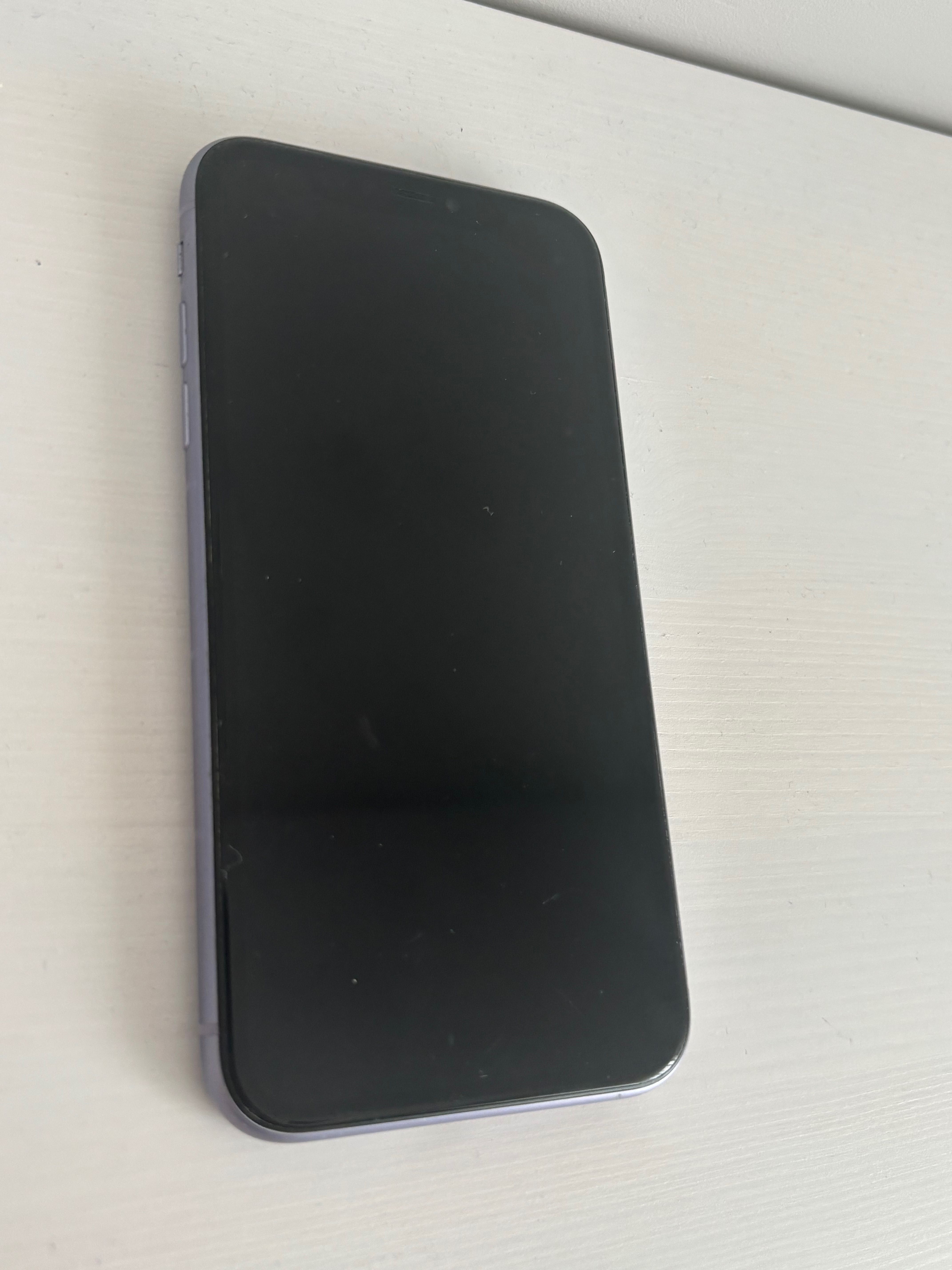 iPhone 11 fioletowy