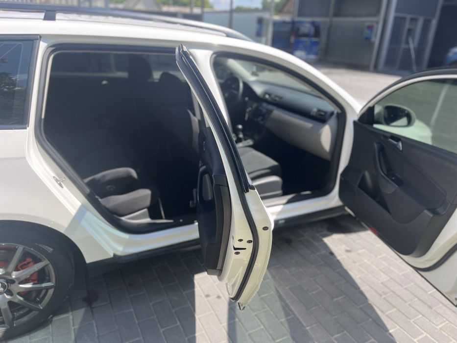 Passat b6 не фарбований без рижиків