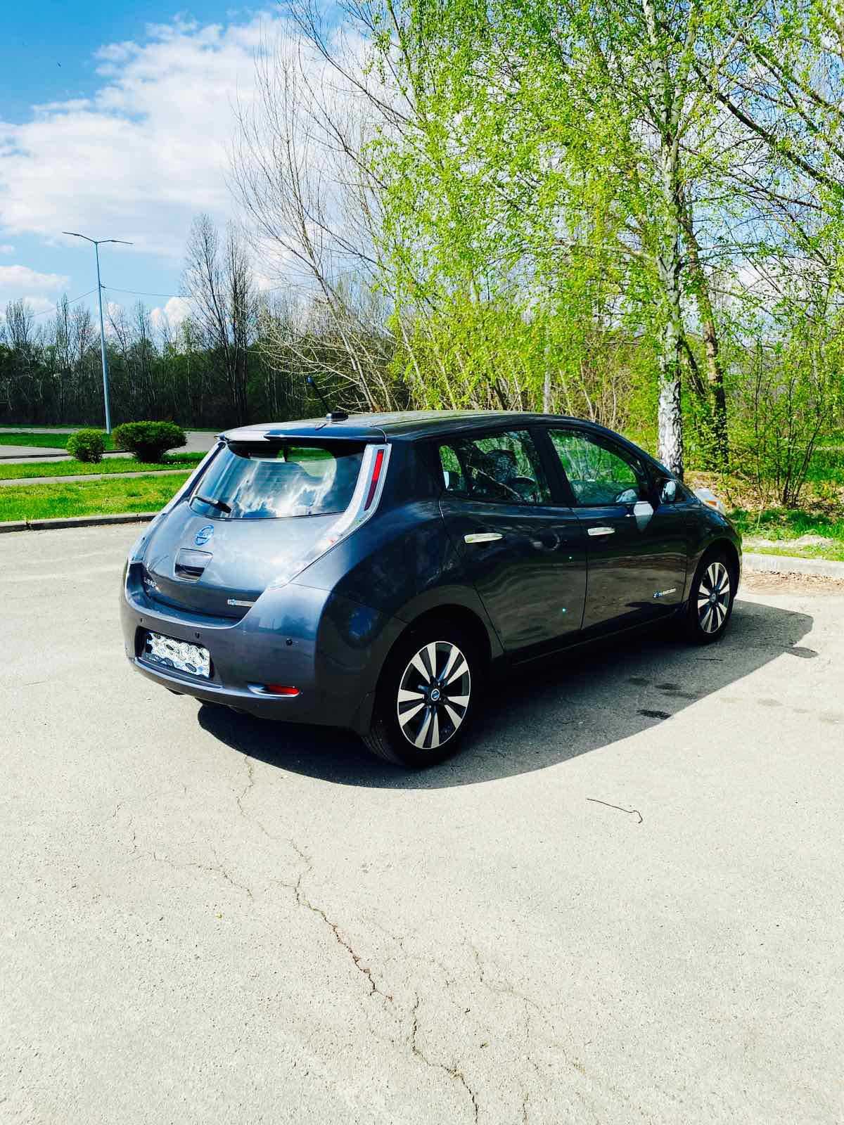 Nissan Leaf SV 78% soh