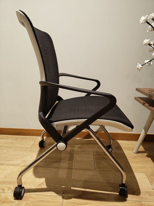 Cadeira ultra leve com inclinação horizontal