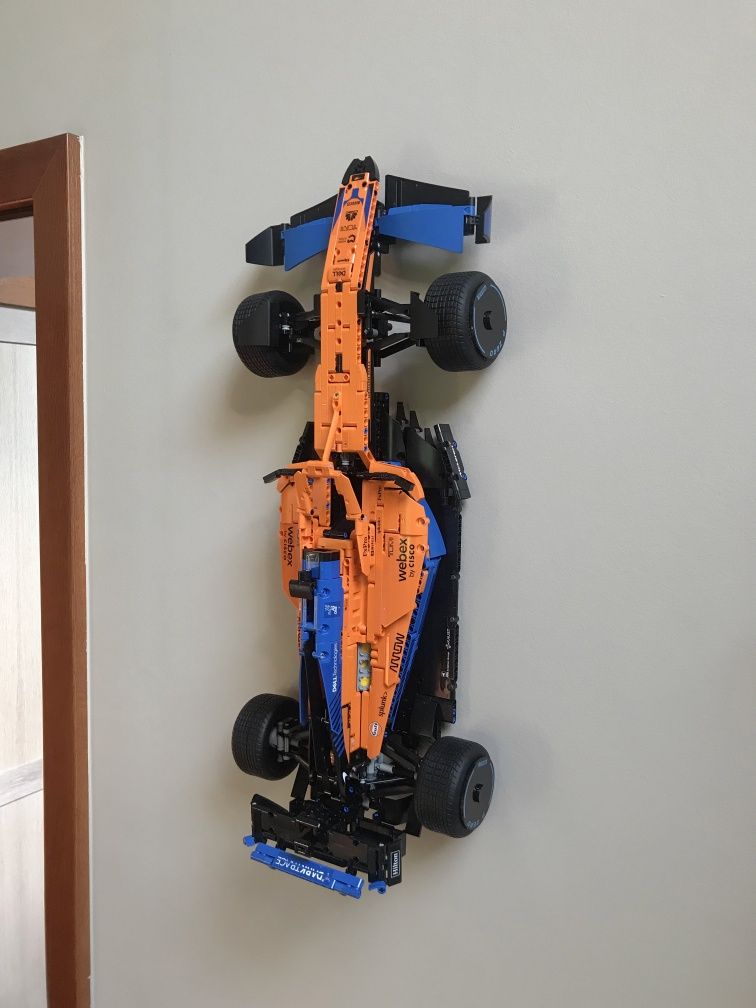 LEGO 42141 Technic zawueszka na sciane Lego McLaren F1