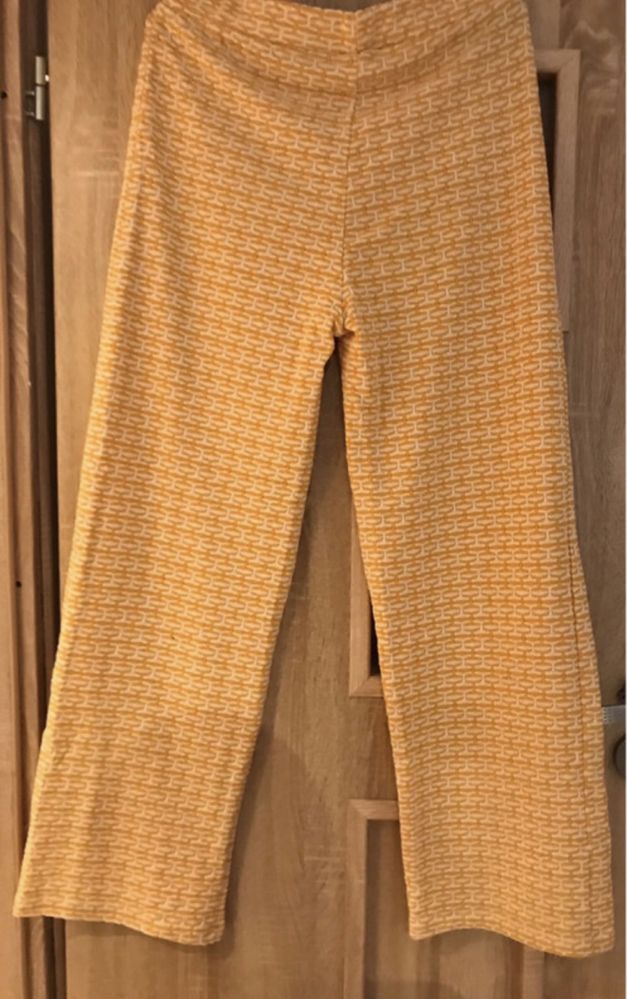 Zara spodnie z szerokimi nogawkami tweedowe 40L
