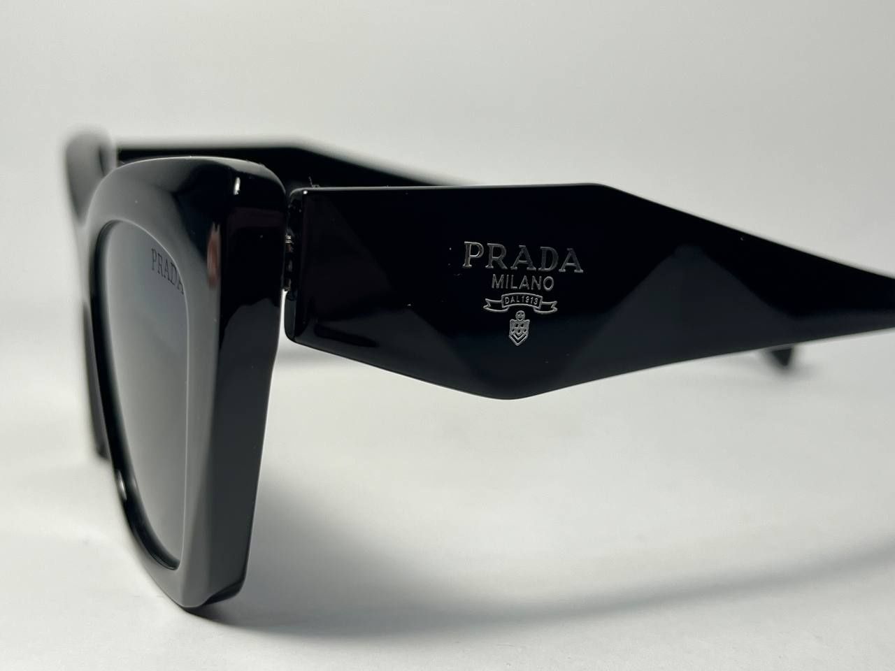 Сонцезахисні окуляри Prada, жіночі сонцезахисні окуляри