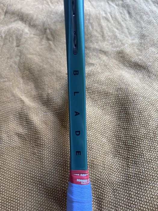 Wilson blade 100 v9 16x19