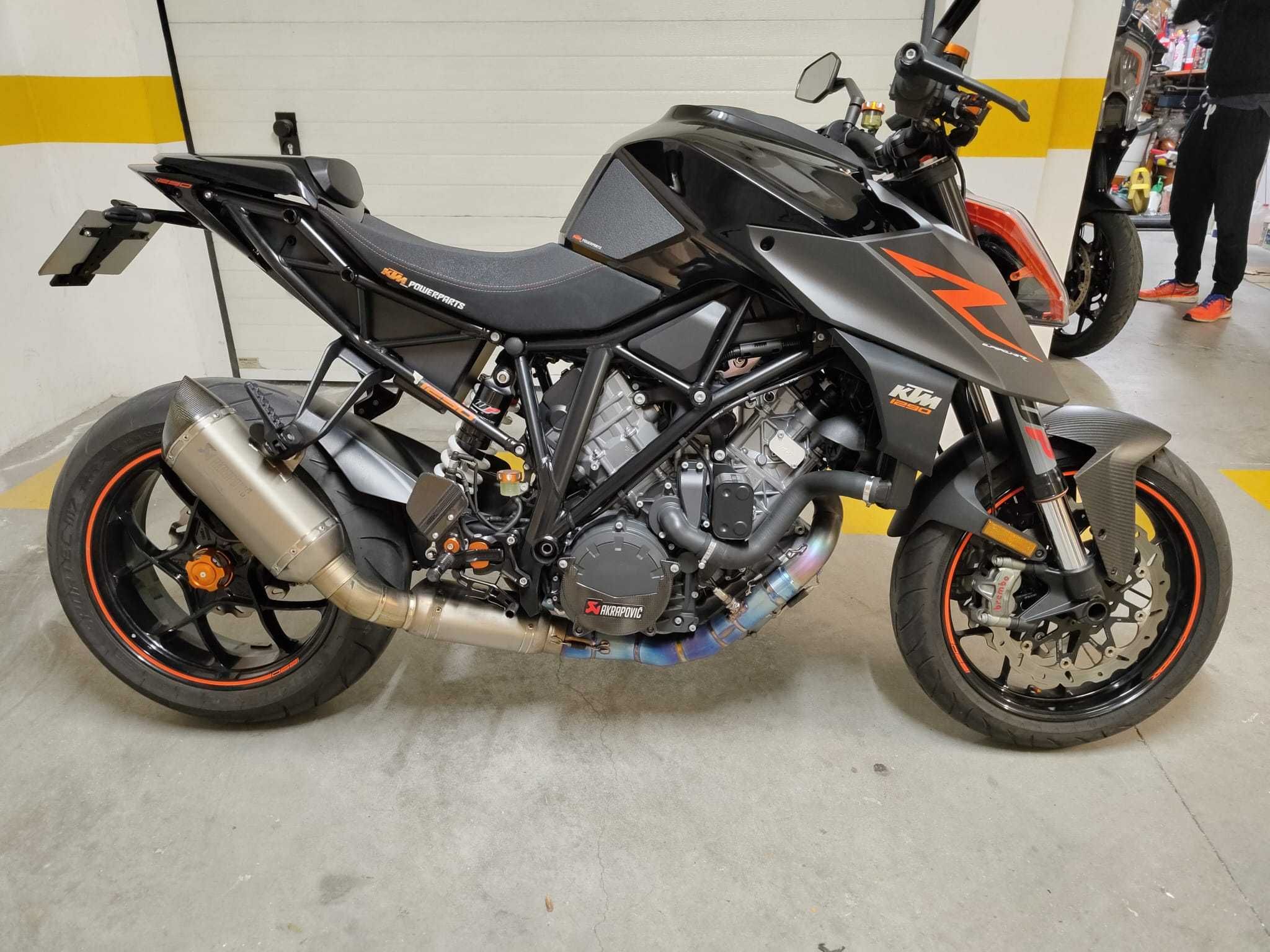KTM Superduke 1290 R full extras