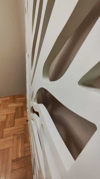 Panel ozdobny MDF 251×140 cm – biały, stan świetny