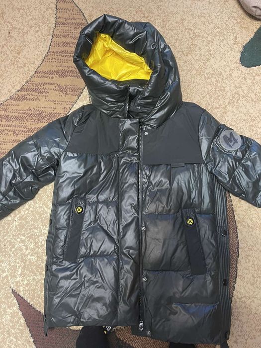 Продам пуховик в гарному стані