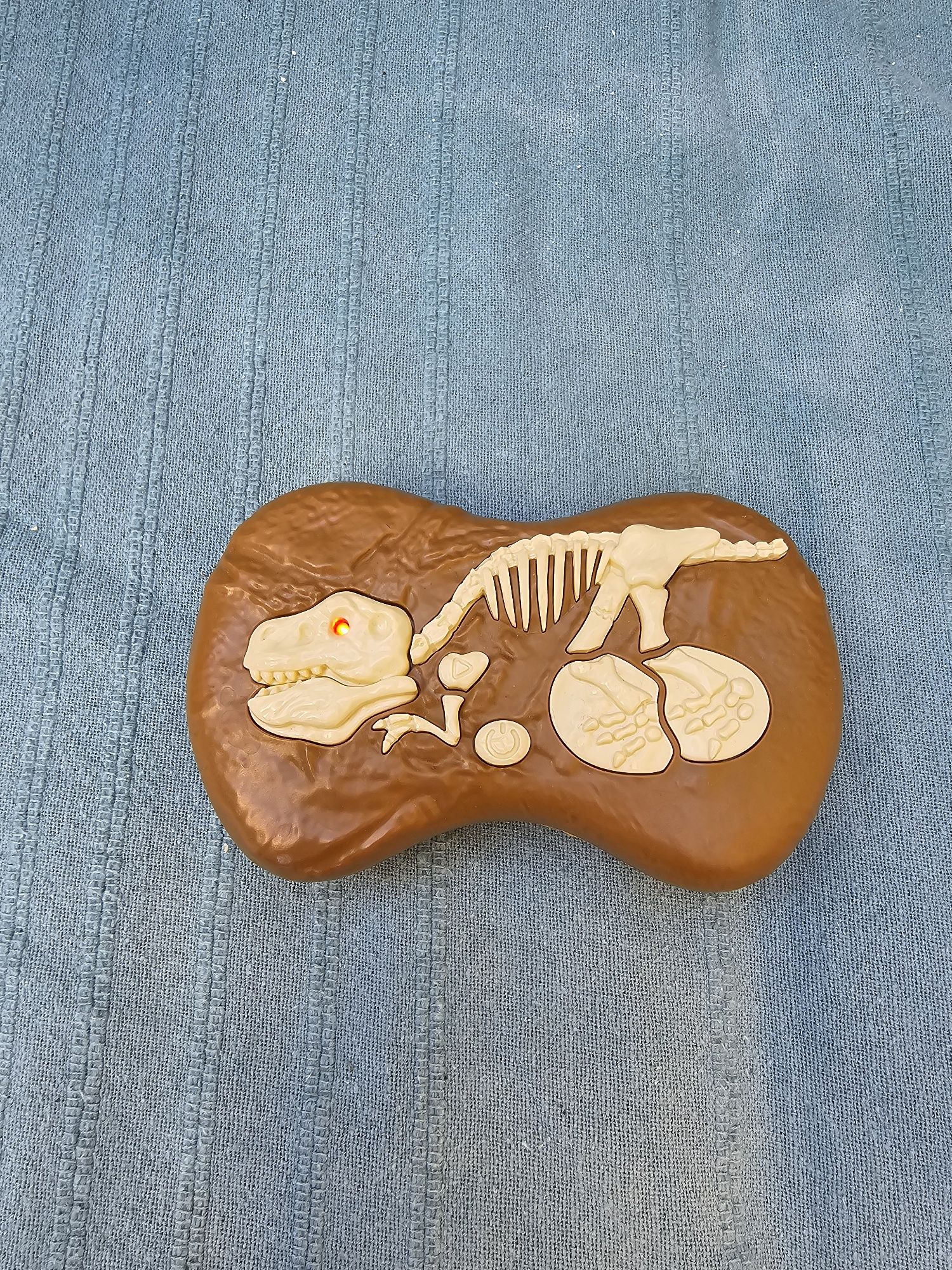 Dinossauro Velociraptor telecomandado