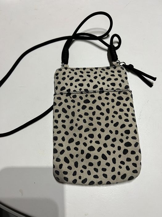 Bolsa para telefone Pull and Bear