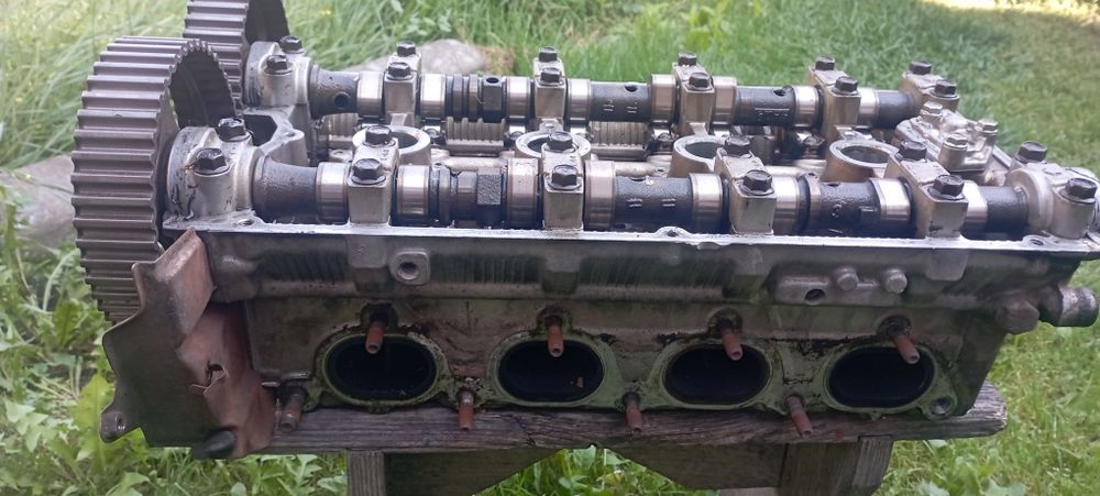 Головка блока циліндрів  мотора 4g63