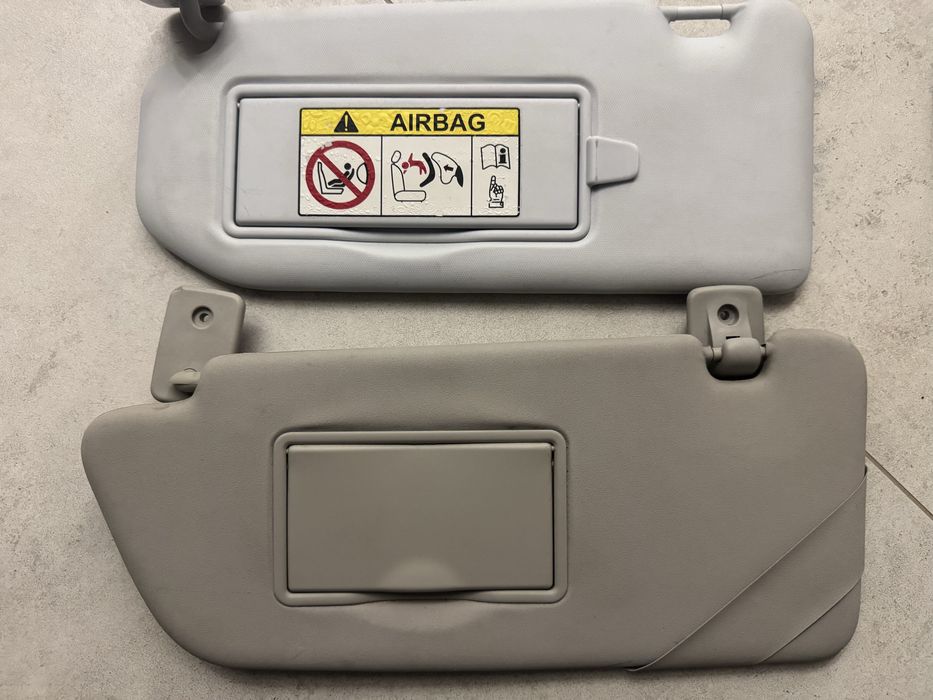 Сонцезахисний козирьок Пежо 308 Т7, 308 Т9