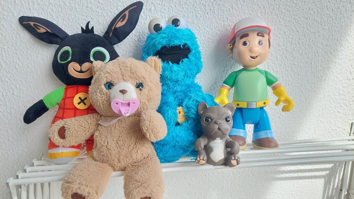 Interactive toys, Live little pets
