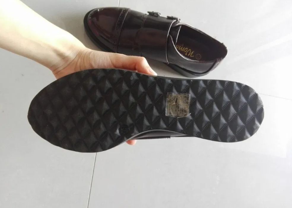 SEASIDE - Elegante e discreto sapato bordeaux!