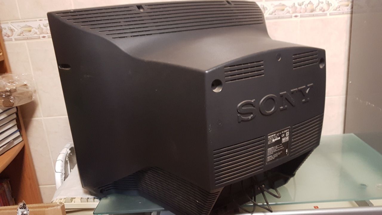Sony Trinitron KV-28WF1E 71,1cm