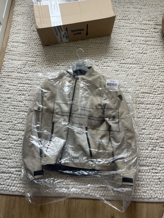 Casaco mota revit eclipse 2