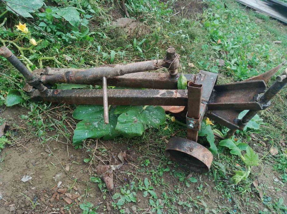 Продам плуг до мототрактора міцний не китайський