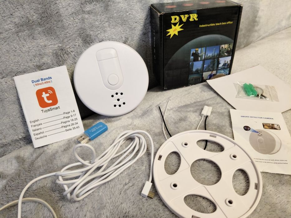 Датчик дыма/угарного газа со СКРЫТОЙ камерой - "TUYA"