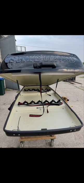 Box na dach SKIGUARD 850