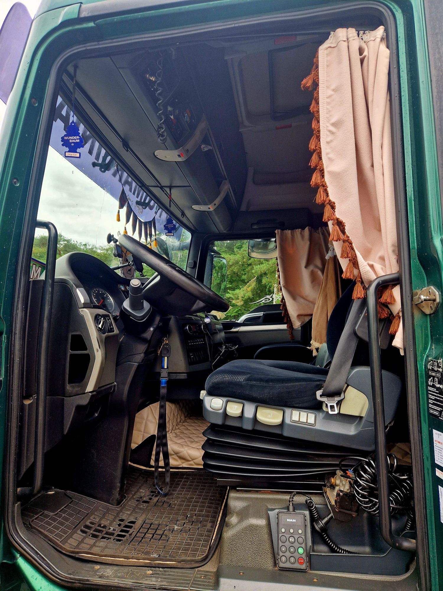 MAN TGX 18-400  hydraulika