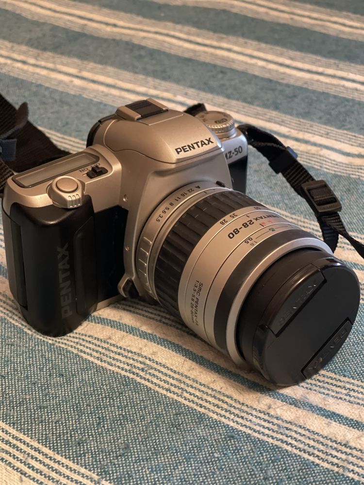 Câmara fotográfica analógica