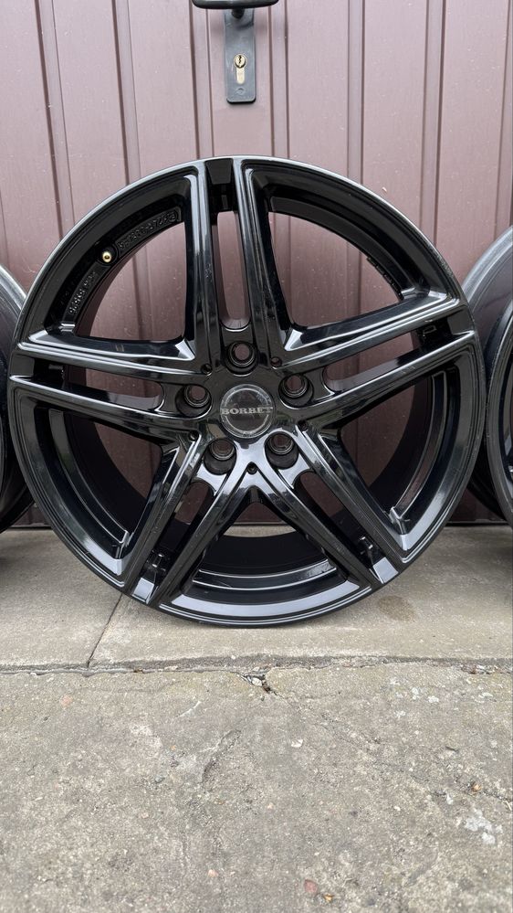 Felgi 17 5x112 Borbet