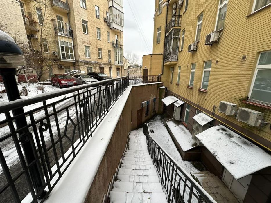 Приміщення під ресторан, кафе, магазин, бутік Софиевская 12