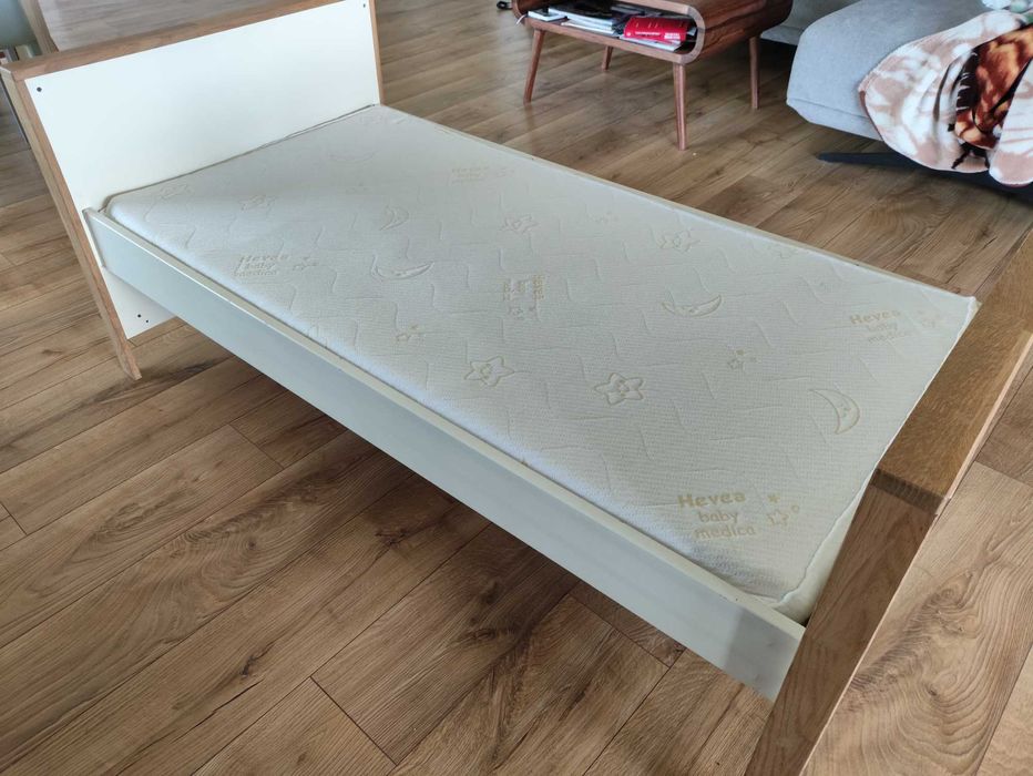 Łóżko dziecięce VOX 80 x 150 cm z materacem i pościelą
