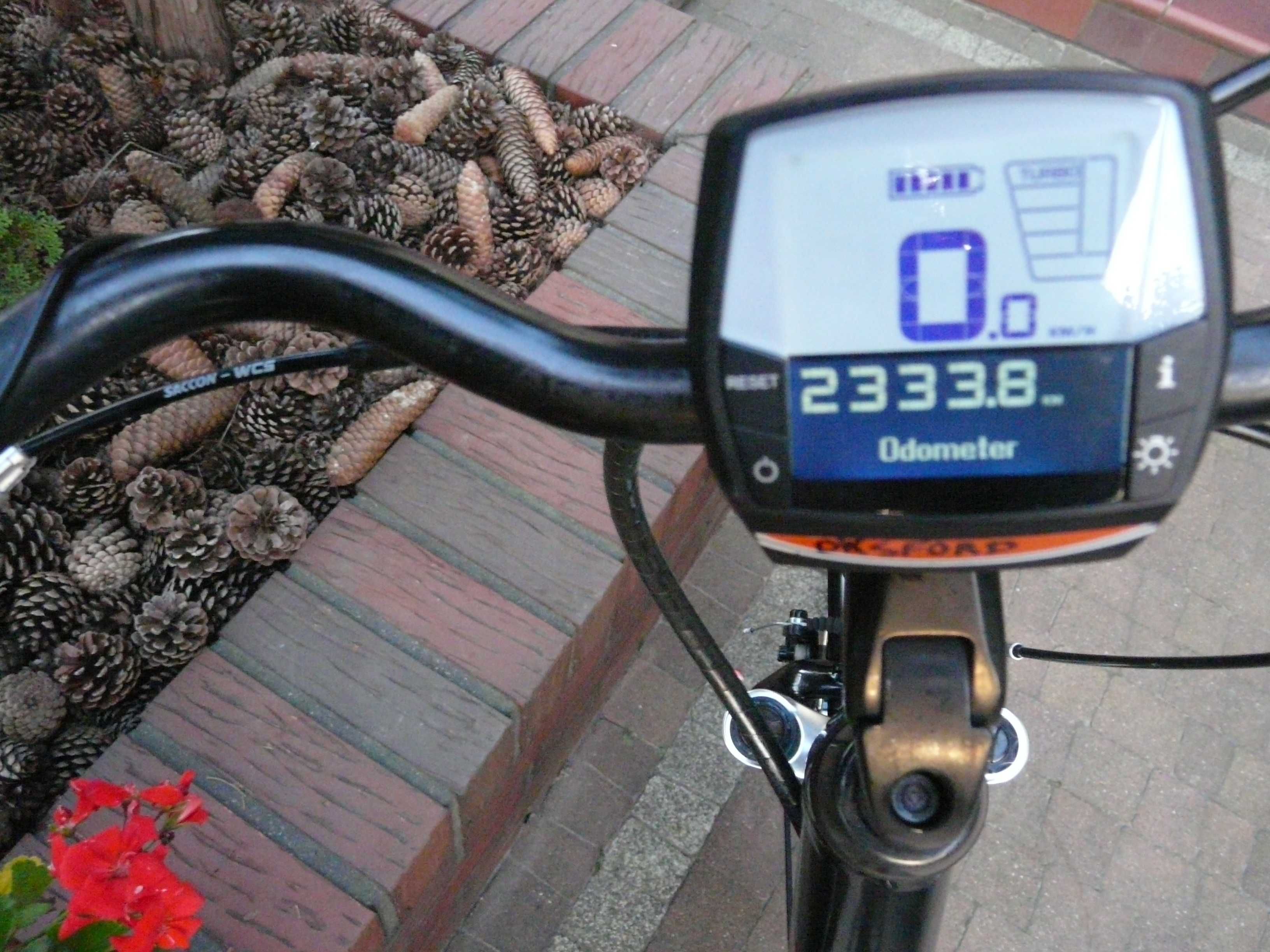 Rower elektryczny OXFORD Box  28"/58 Bosch ,centralny  2334 km Belgia