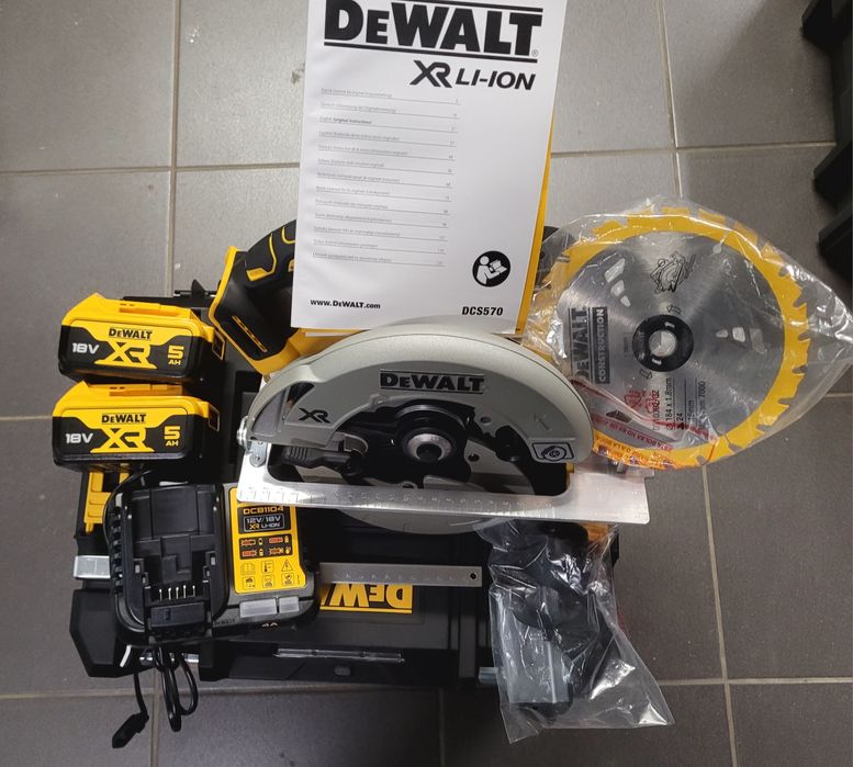 Dewalt pilarka Dcs570 2x5.0ah 18v ładowarka skrzynka