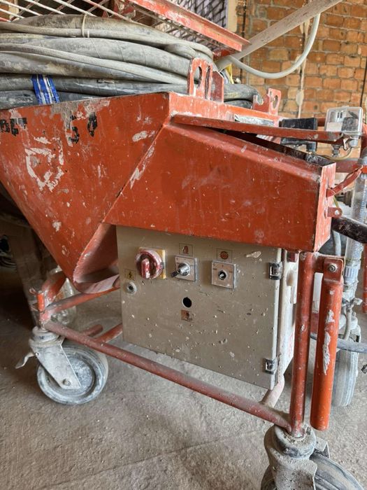 Штукатурна станція