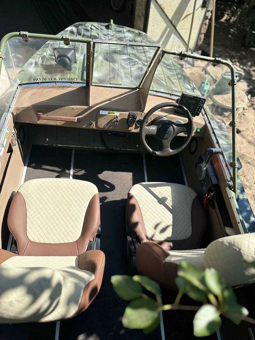 Човен  Лодка "Казанка 5м-2"