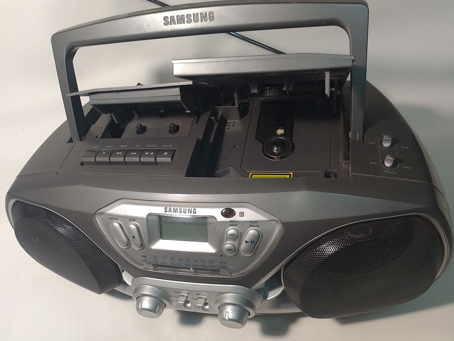 Бумбокс Samsung. Vcd.mp3