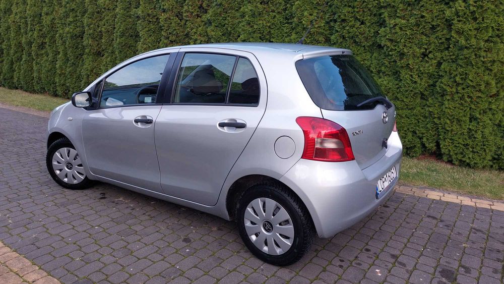 Toyota Yaris 1.0 benzyna 2007