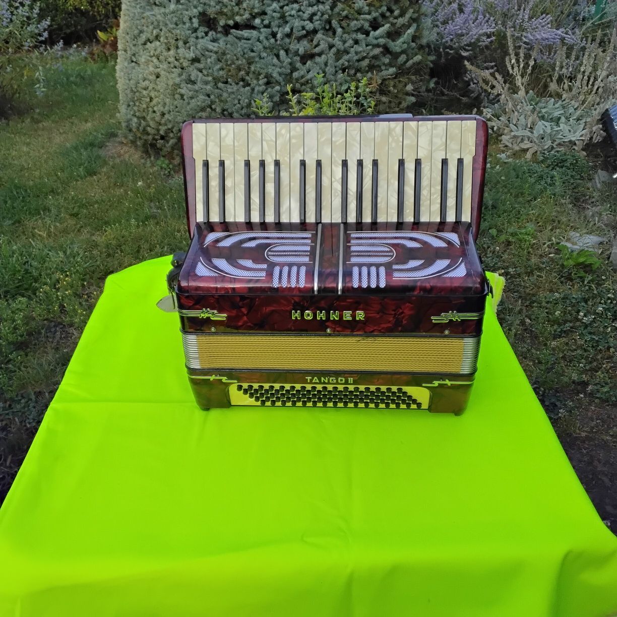 Akordeon Hohner 80
