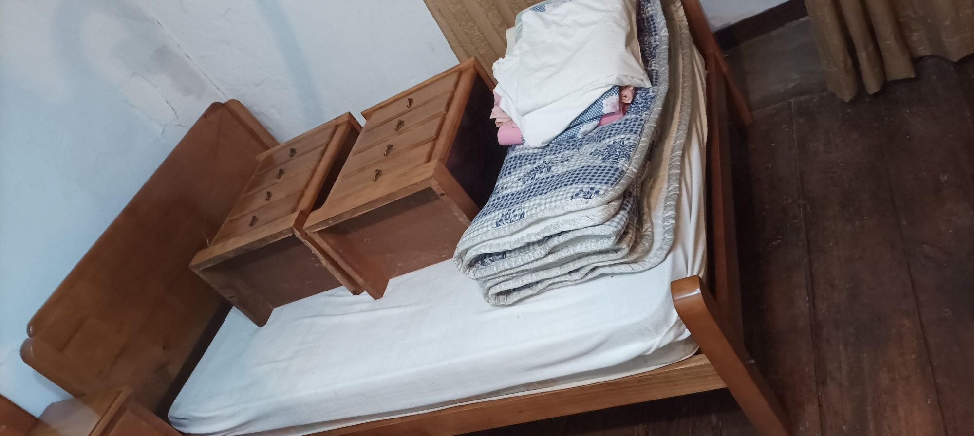 Quarto completo.