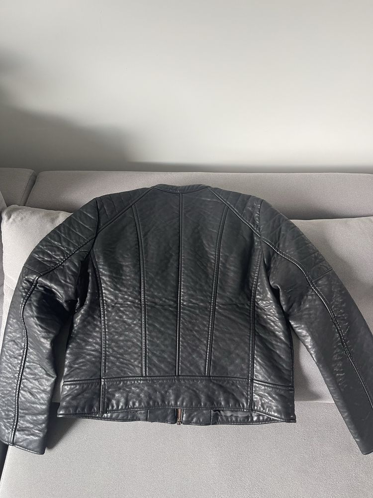 Продам жіночу куртку MARC NEW YORK