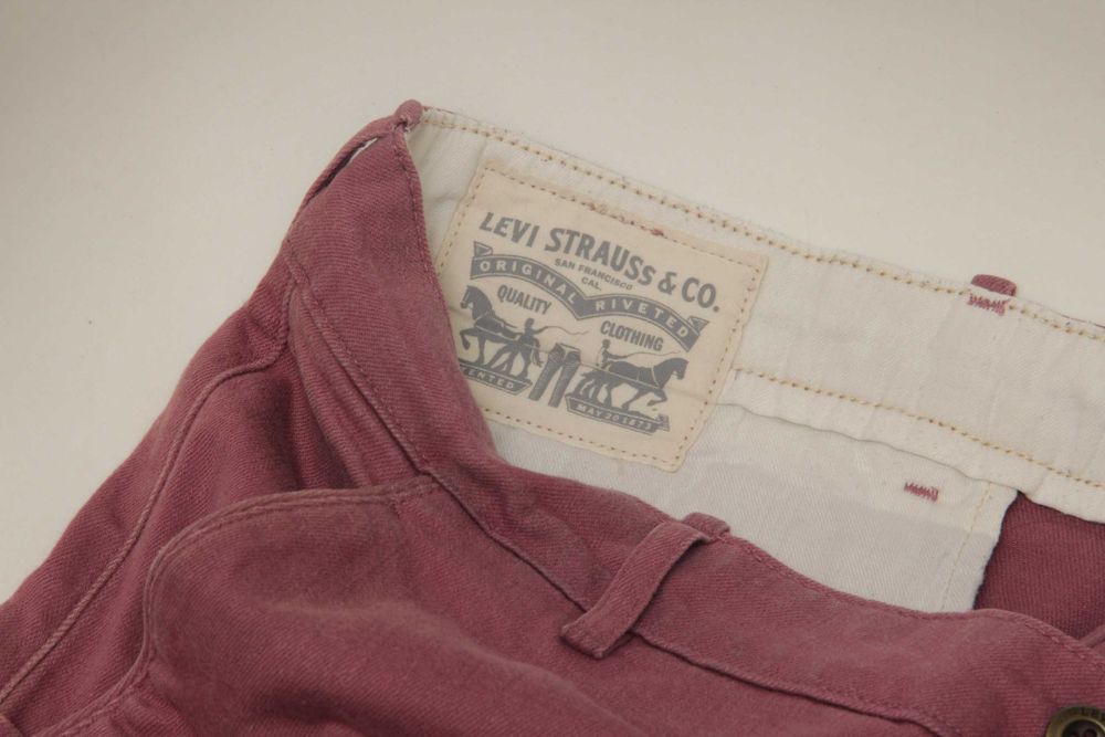 Levis White tab 36 брюки джинсы из плотного хлопка