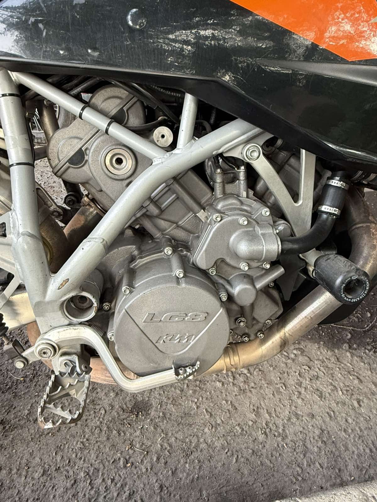 Продам KTM 950 SM 2008 super moto