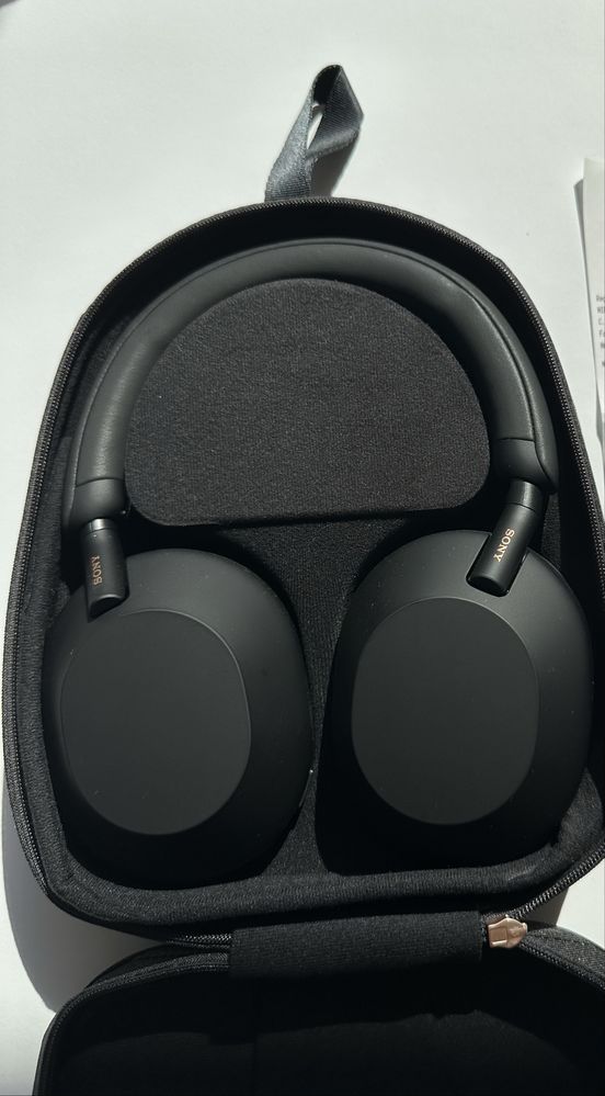 Sony WH‑1000XM5 – Cancelamento de Ruído