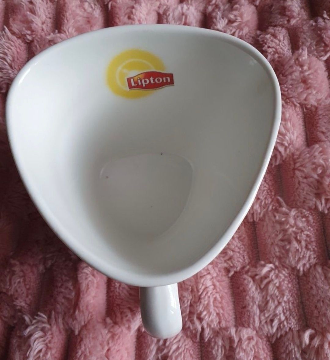 Filiżanka Lipton, filiżanka kolekcjonerska Lipton jeżyna