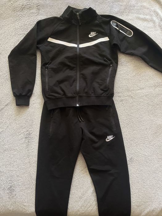 Костюм Nike 146 см на хлопчика