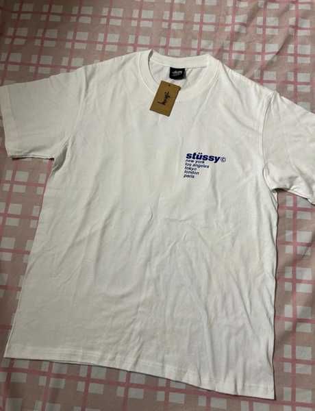 stussy koszulka z nadrukiem truskawkowym rozmiar XL