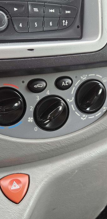 Renault Traffic 2011